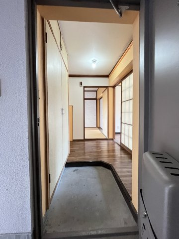 マルタカマンションの玄関