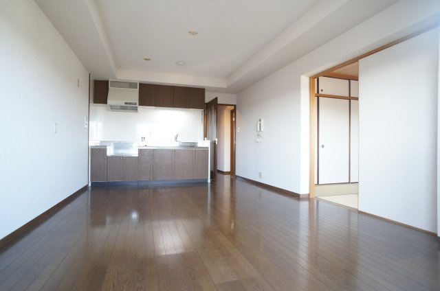 春荘館花水木の居間・リビング|参考、同建物・同間取りの号室