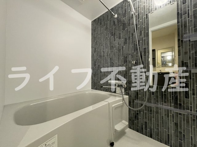 えんじゅハイツの浴室|1216サイズの浴室です。
浴室乾燥機付きです。