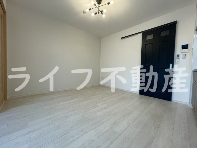 えんじゅハイツの内装|ダイニングテーブルを置いても余裕がある広さです。