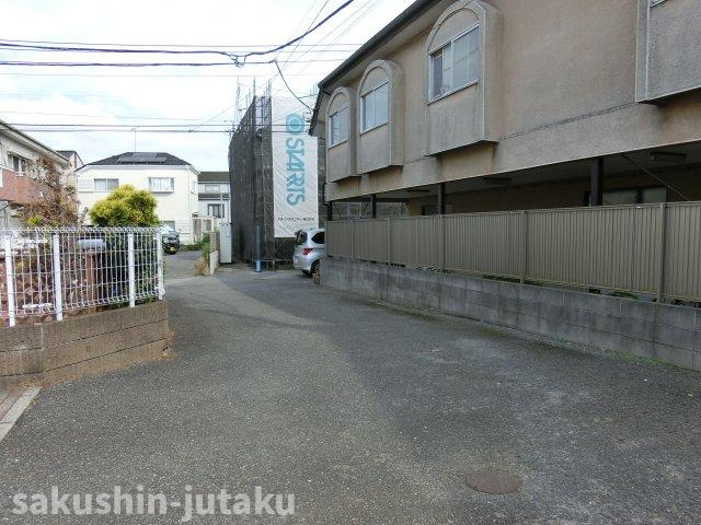 浪花町　売地の前面道路含む現地写真|浪花町　売地　約50.3坪　敷地延長部分あり　更地　建築条件なし　南東側4ｍ公道面　
