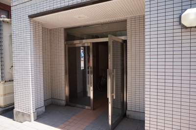 マンションの入り口