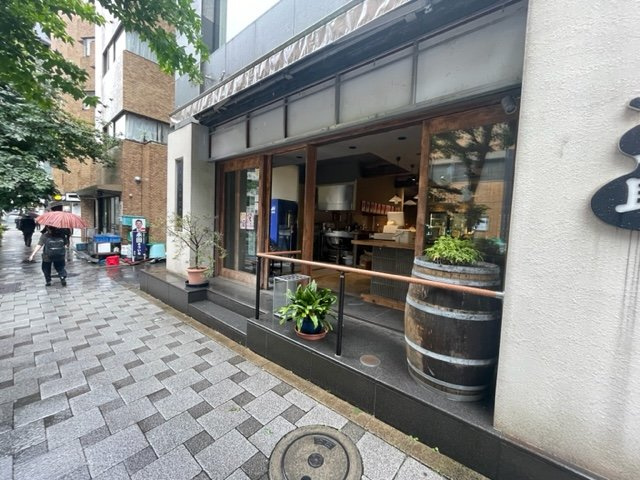 相模屋本社ビルのエントランス