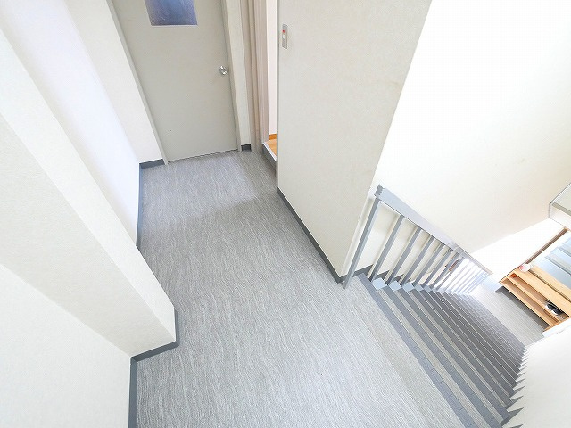 北之庄町2F事務所のその他共用部分|共用階段です