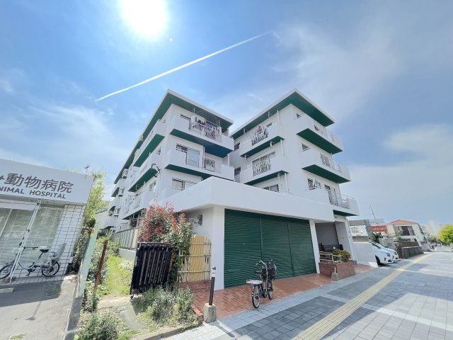 グリーンコープ西公園の外観