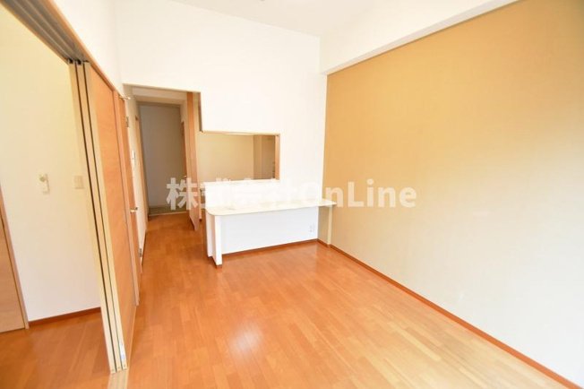 【洋室】 | EAST RESIDENCE