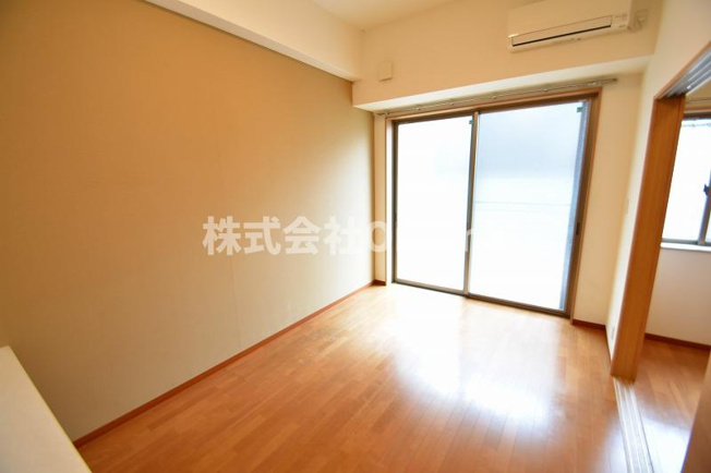 【居間・リビング】 | EAST RESIDENCE