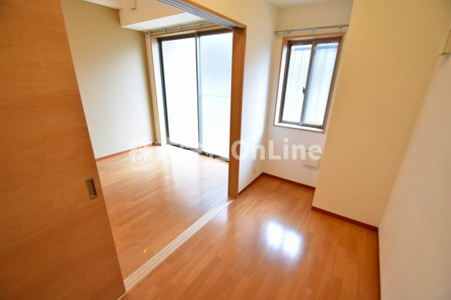 【寝室】 | EAST RESIDENCE