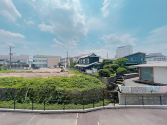 【展望】 | バルコニーからの展望。遮る建物が無く、素敵な景観と暖かい日差しをお部屋に運んでくれます♪