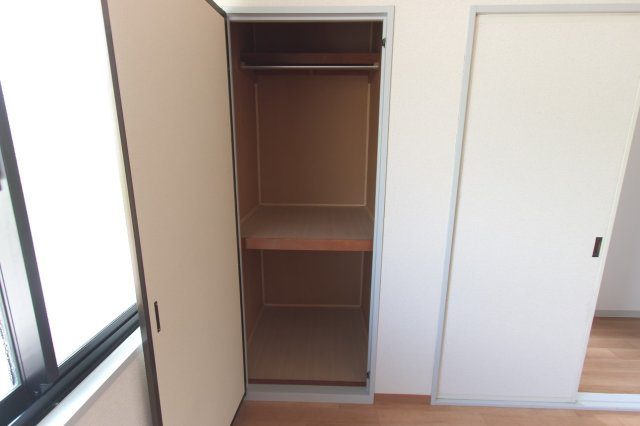 フレール和泉Aの収納