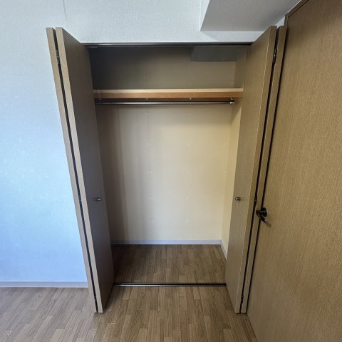 秀弐番館の収納