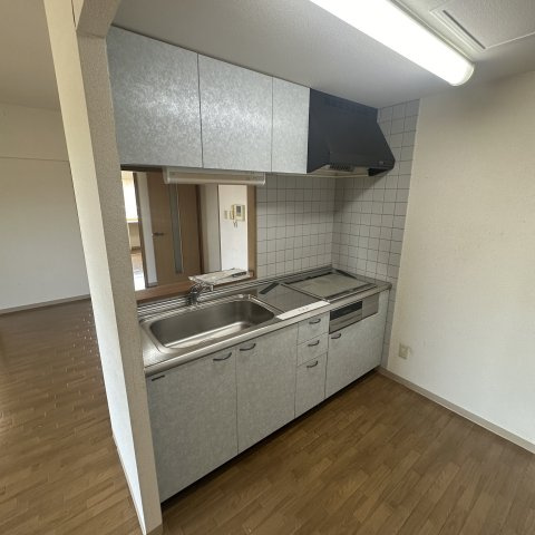 秀弐番館のキッチン