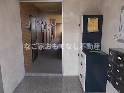 【エントランス】 | グランドアーサー