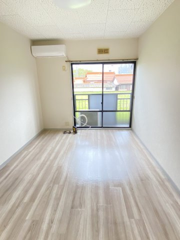 サンライフ宮野Aの居間・リビング