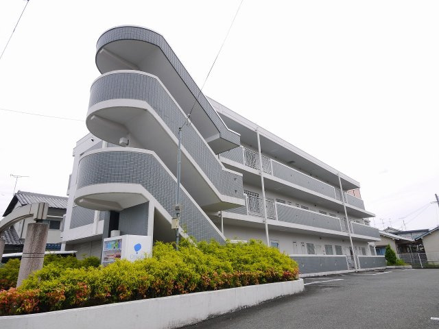 サンシャイン一番館の外観