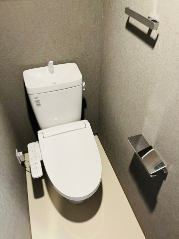仲介手数料0円！！メイクス高岳のトイレ