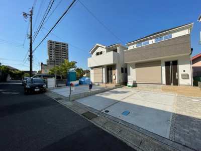【前面道路含む現地写真】 | 長久手市蟹原1期　全3棟 ＜仲介手数料無料＞市が泂小・南中　新築一戸建て | 撮影
社長の村田です！
自らプレイヤーとして営業しています
長年の経験と実績から皆様により良いマイホーム購入のご提案をいたします。
住宅ローンの不安や購入後の不安等何でもご相談ください。