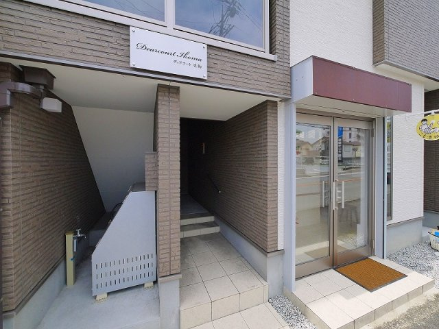 ディアコート生駒のエントランス