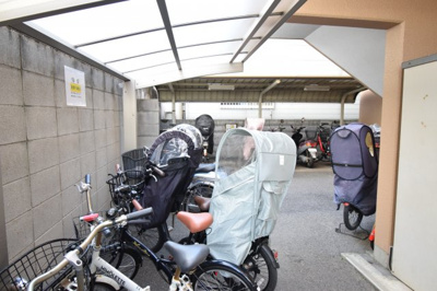 【駐車場】 | パル兵庫 | 駐輪スぺースになります。