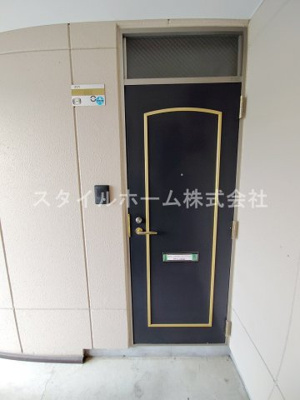 【玄関】 | ヴェルデ・ジャルディーノA | 別部屋写真です。