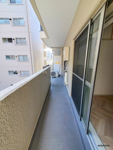 紙谷第３マンション　仲介手数料無料のバルコニー