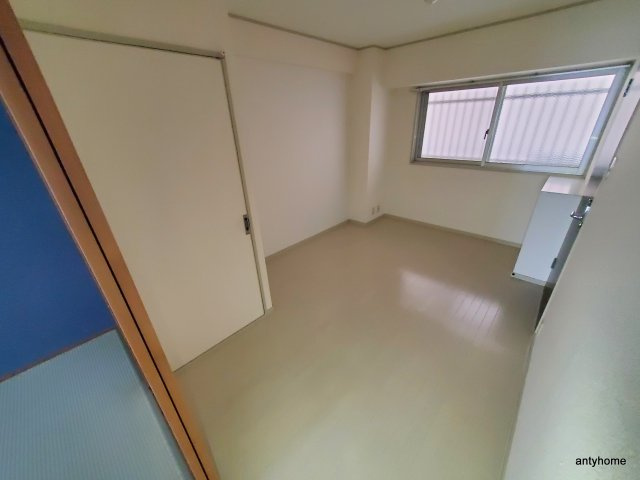 紙谷第３マンション　仲介手数料無料の居間・リビング