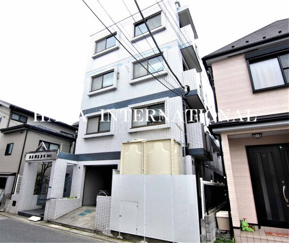 ＫＡＷＡＢＥ３６１の外観