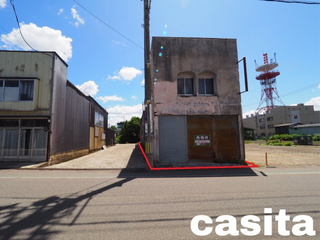 【外観】 | 【建築条件なし】大仙市大曲大町 110.20坪 花火通り沿い、解体更地渡し 店舗・事務所・工場・アパート・事業用・投資用土地