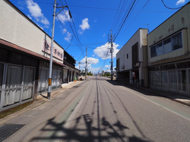  | 【建築条件なし】大仙市大曲大町 110.20坪 花火通り沿い、解体更地渡し 店舗・事務所・工場・アパート・事業用・投資用土地