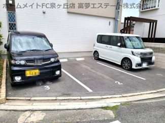 【駐車場】