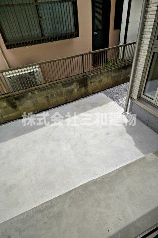 ノイエなりますのバルコニー