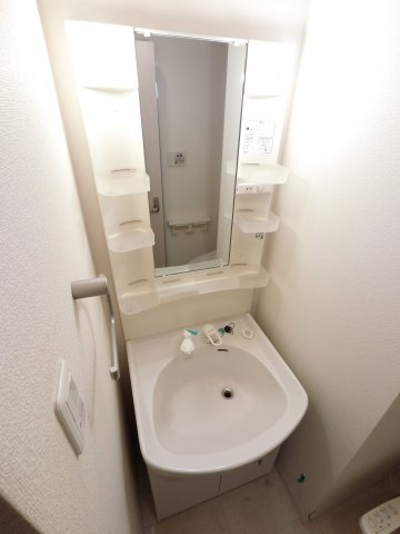 Humanハイム船橋の独立洗面台