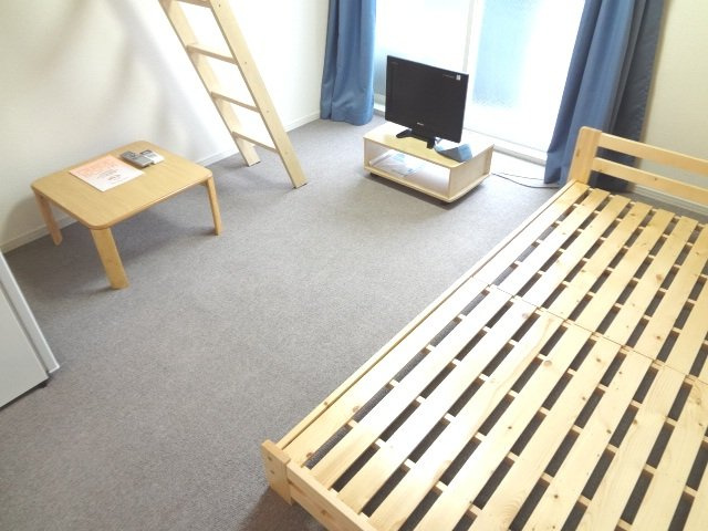 レオパレス一宮第４の寝室|家具家電付き！
