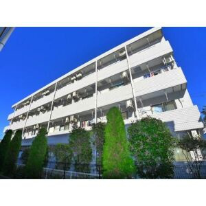 プラーティット本中山の外観