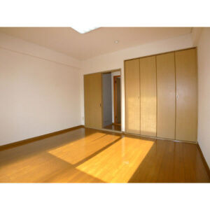 プラーティット本中山の寝室