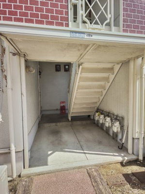 【ロビー】 | 石橋ハイツB | 毎日通るロビーはこのようになっています