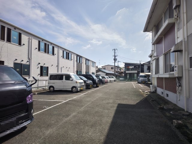 石橋ハイツBの駐車場