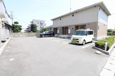 【駐車場】 | きらら 七番館 | 駐車場