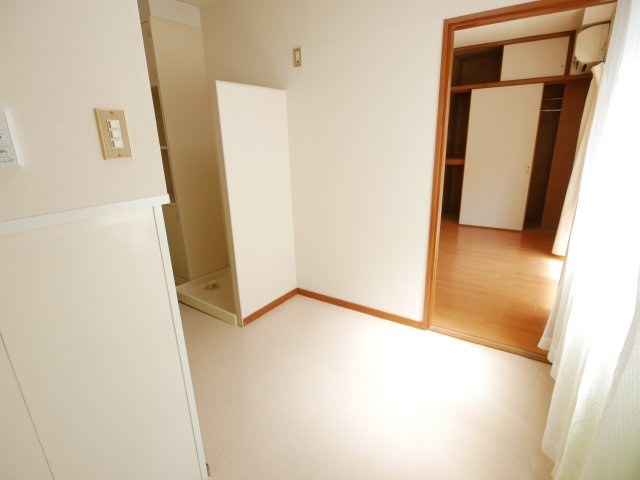 ステラ・マリスの居間・リビング|十分な収納スペースがあります