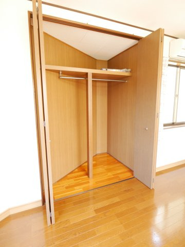 ハイツ山村の収納|大きなものも収納できそうです