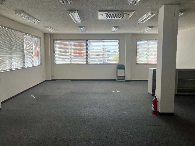 【内装】 | 貸事務所（２階）