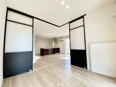 【洋室】 | マーコット荘