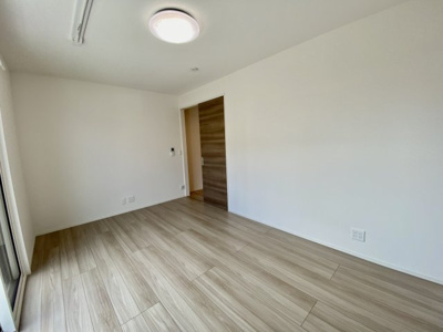 【洋室】 | マーコット荘