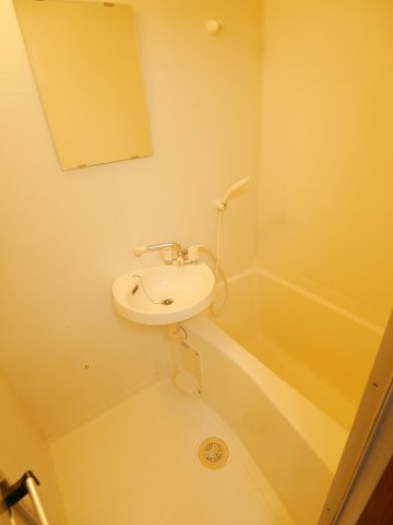 ウェルⅧの浴室