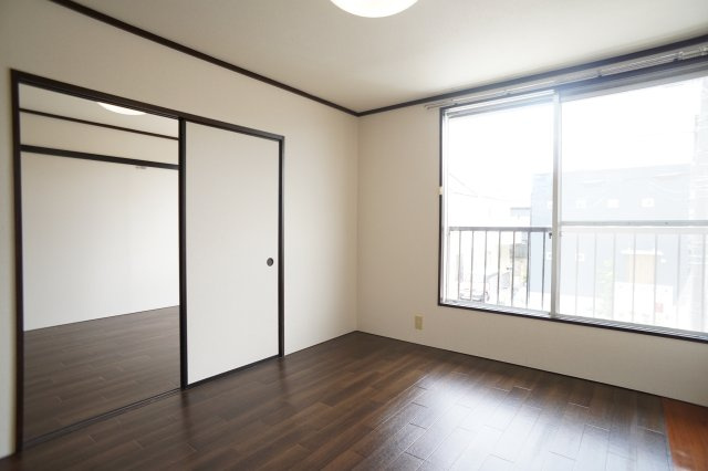 ドゥエル若宮の洋室|洋室6.0帖♪