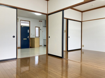 【居間・リビング】 | ユートピアチェリー