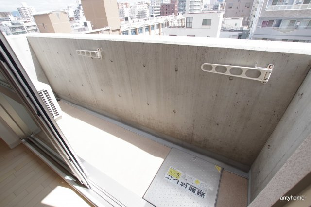 アスティオン都島　仲介手数料無料のバルコニー