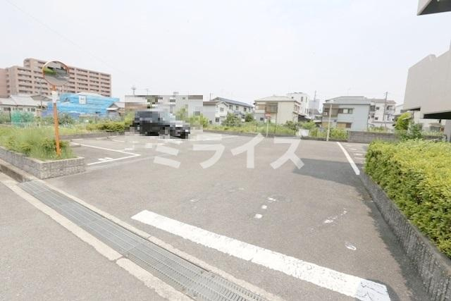 【駐車場】 | リバーサイド千里丘