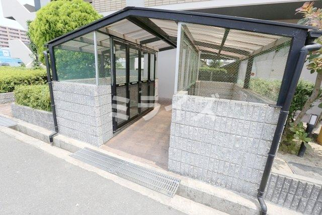 【エントランス】 | リバーサイド千里丘