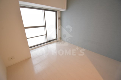 【その他】 | APRILE南森町 | ゆったり過ごせる居間です